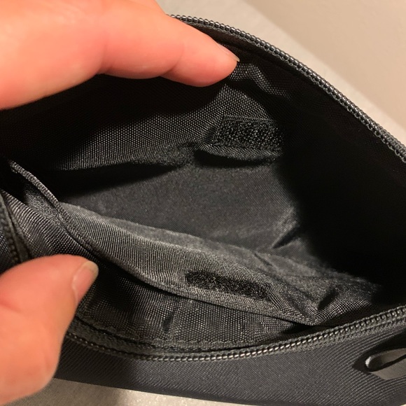 Authentic vintage Coach black nylon purse/small bag - Picture 3 of 8